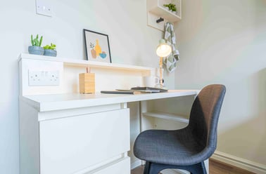 Platinum 1 Bed, iQ Fletcher House, Granby Row, City Centre, Manchester - Image 2